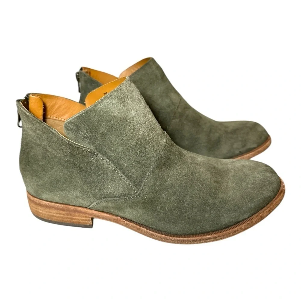 Kork- Ease women’s green suede Ryder Chelsea Boot size 7M